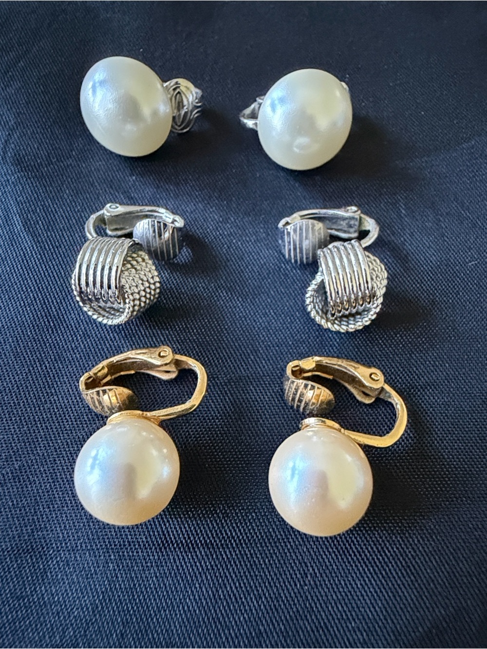 Vintage clip earrings 3pr